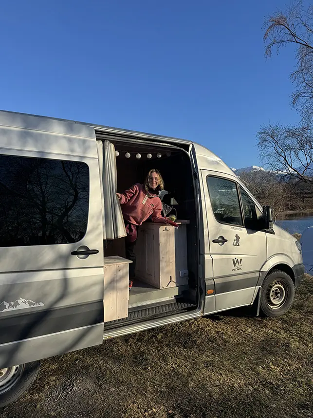 Lofoten Nomads: campervan