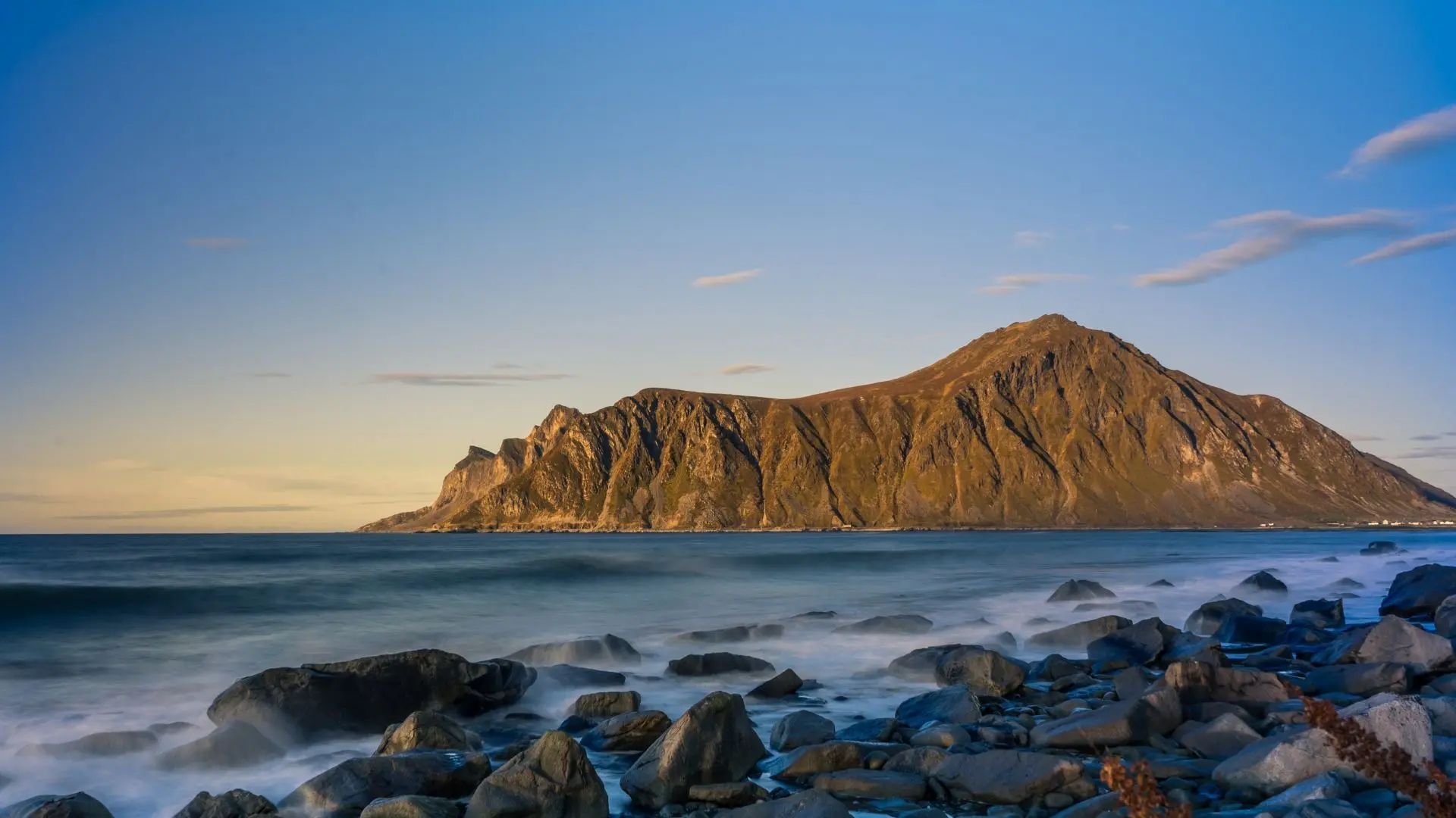 Skagsanden beach in Lofoten, Noorwegen