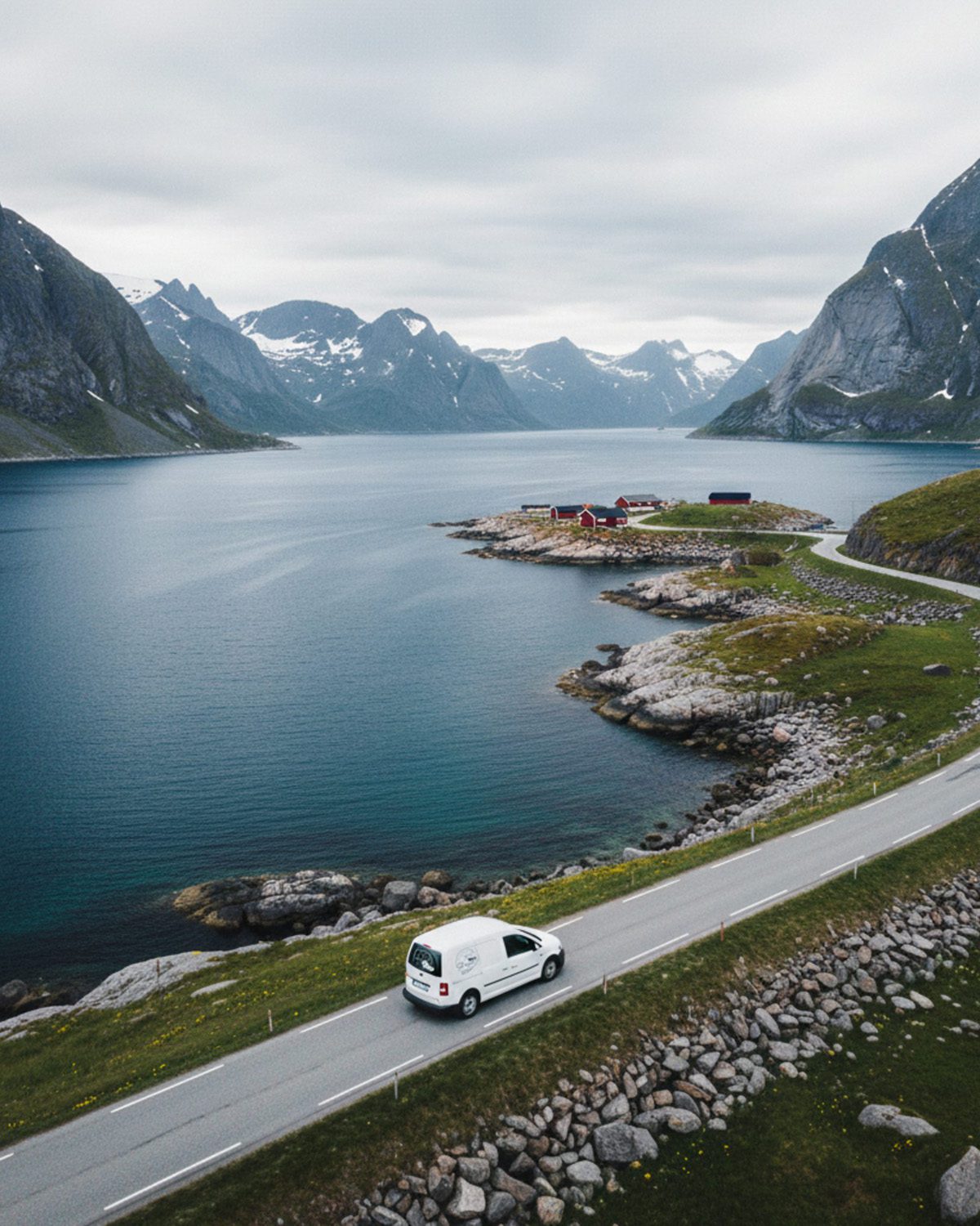 Campervan huren voor je vakantie in de Lofoten Noorwegen